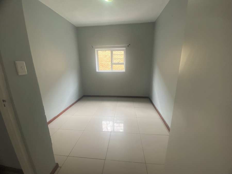 To Let 2 Bedroom Property for Rent in Sidwell Eastern Cape